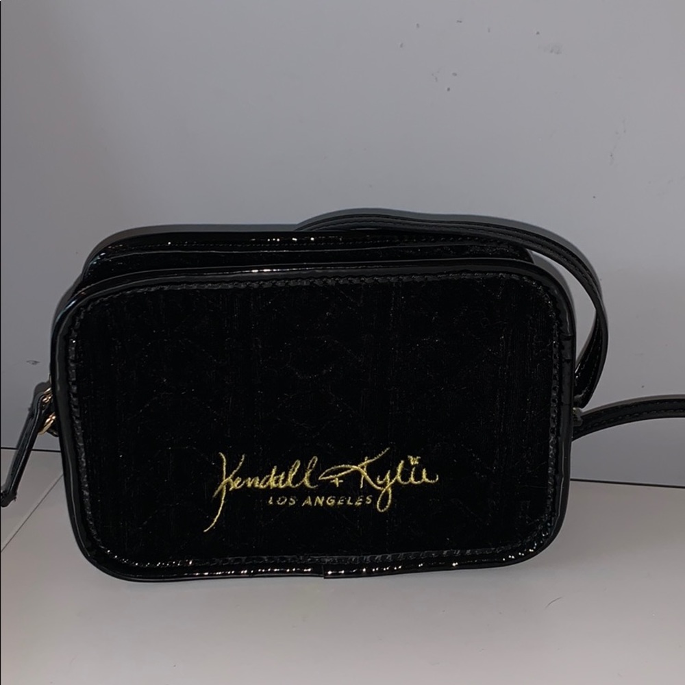 Kendall & Kylie LOS ANGELES Crossbody Bag